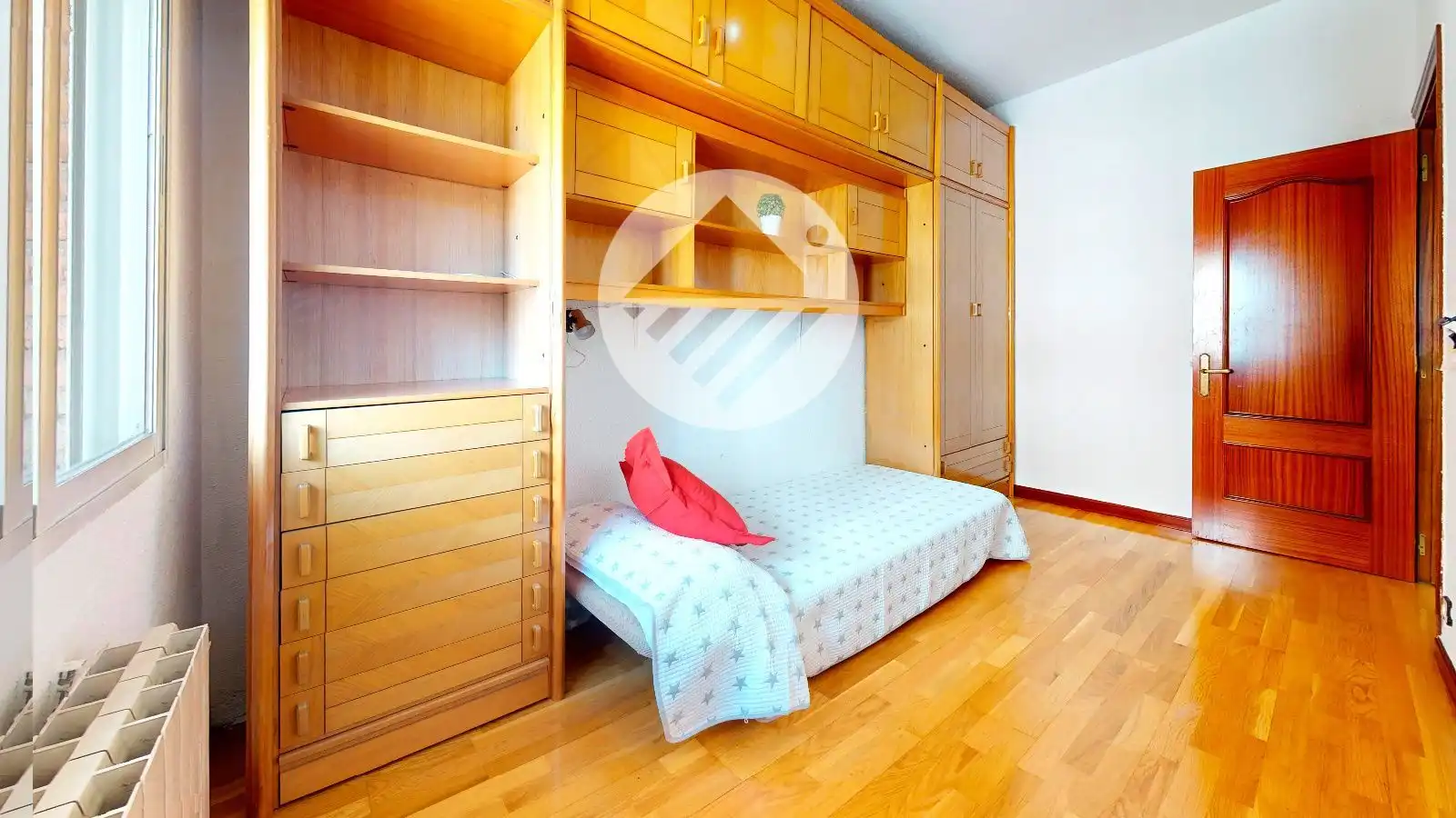 Schlafzimmer von Wohnung zum Verkauf in Madrid mit Klimaanlage und Heizung