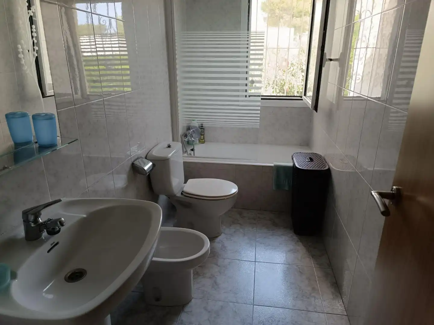 Bany de Casa o xalet en venda en La Nucia amb Jardí privat i Piscina comunitària
