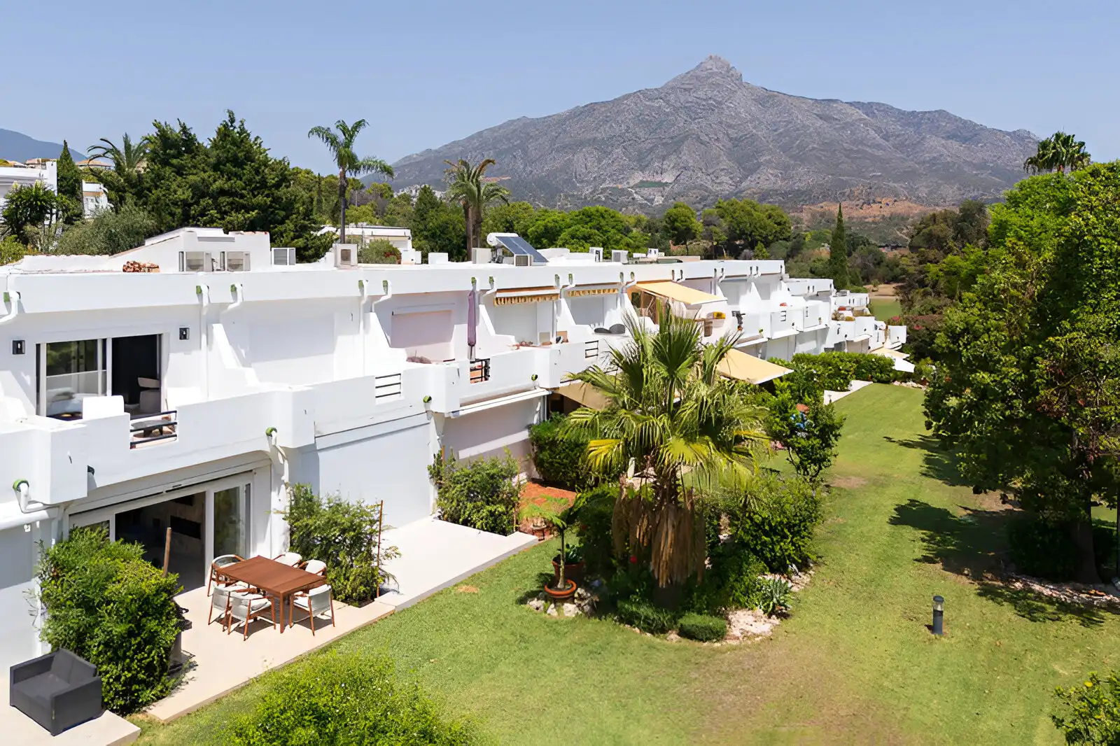 Reihenhaus mit Pool zum Verkauf in Nueva Andalucía, imagen 6