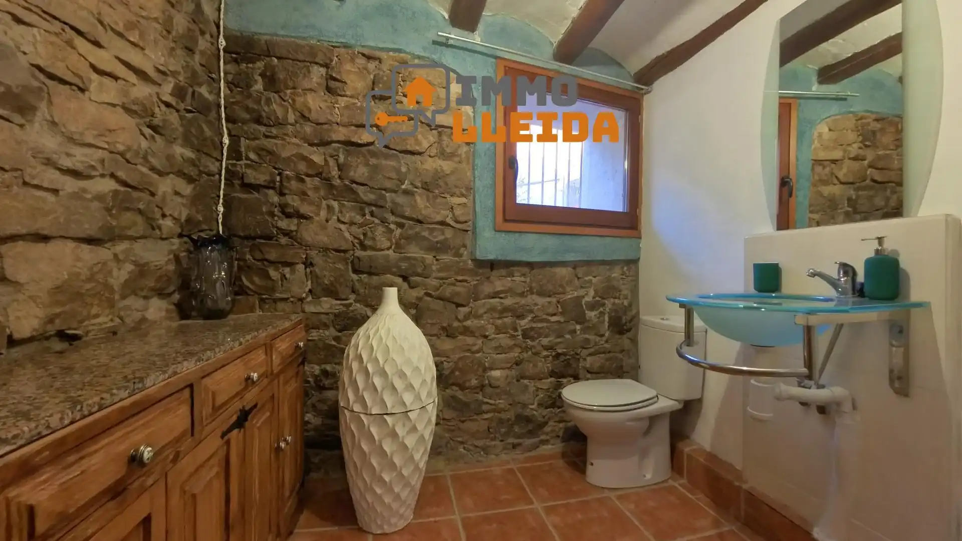 Bany de Casa adosada en venda en Montoliu de Segarra amb Moblat