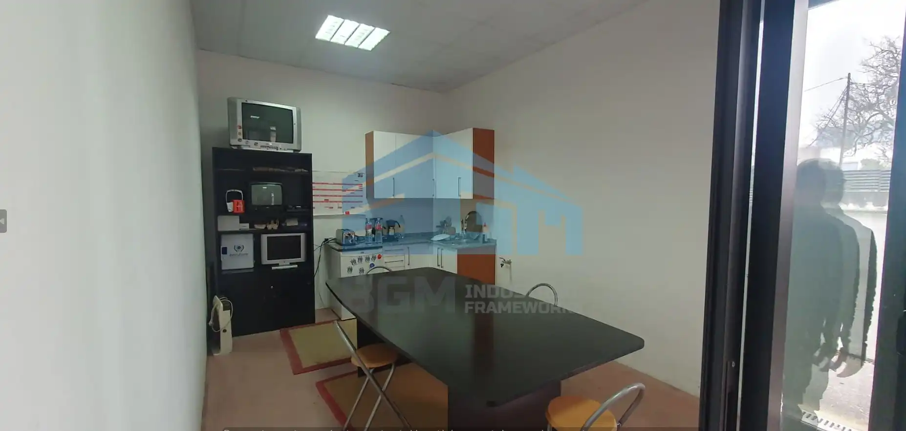 Nave industrial de alquiler en Ribadavia