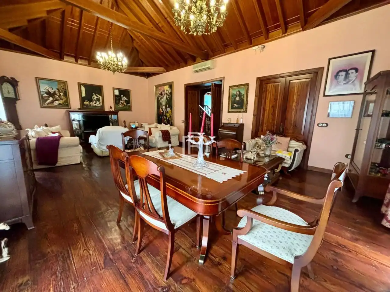 Comedor de Casa o chalet en venta en Puerto de la Cruz con Aire acondicionado, Calefacción y Jardín privado