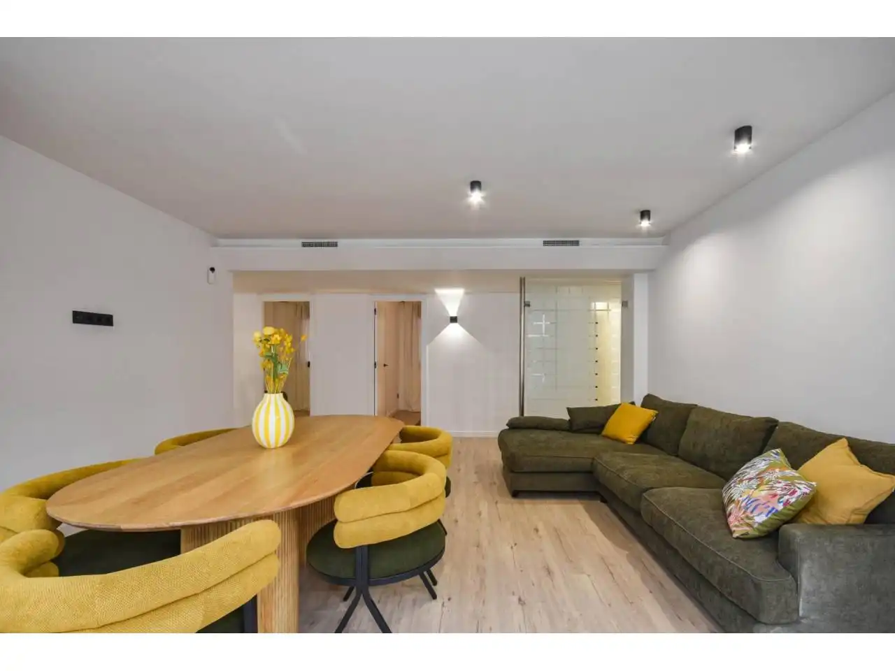 Sala de estar de Piso en venta en Barcelona con Calefacción, Parquet y Balcón