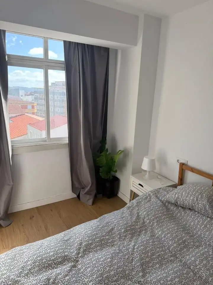 Habitación en Rúa José María Hernansáez, Los Castros - Castrillón