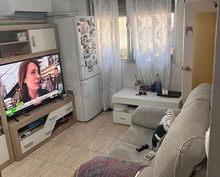 Living room of Flat for sale in  Sevilla Capital  with Air Conditioner and Furnished