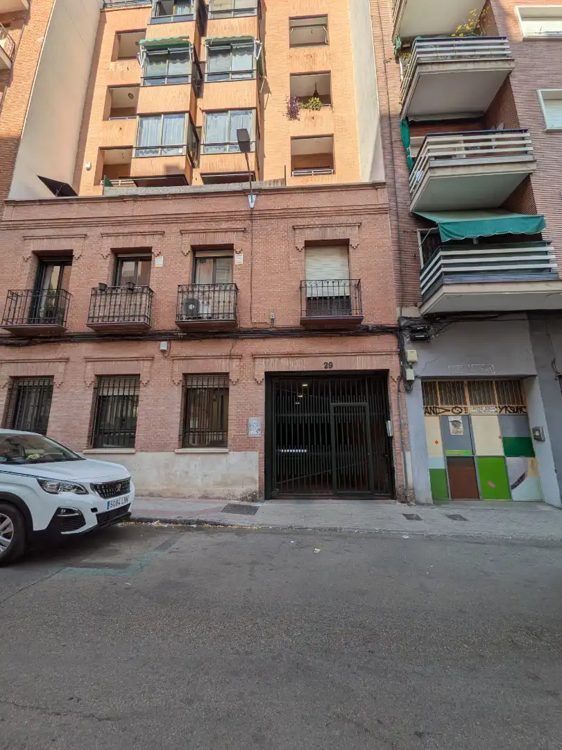 Vista exterior de Pis en venda en Madrid amb Aire condicionat, Calefacció i Terrassa