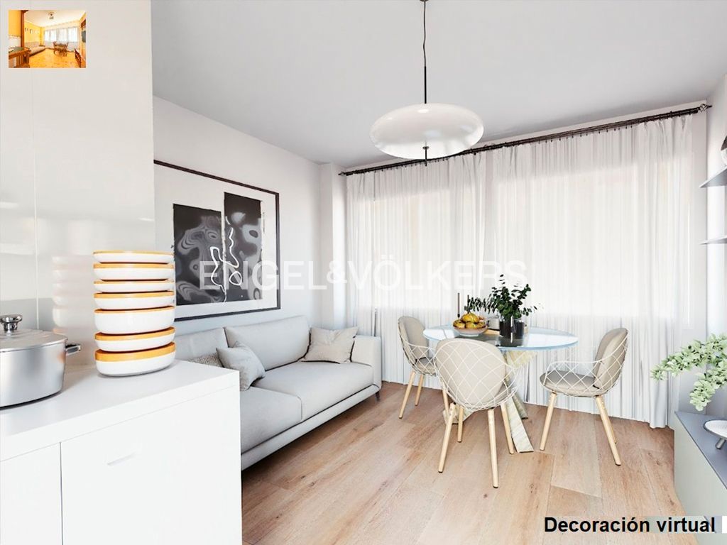 Living room of Apartment for sale in Gijón   with Heating, Parquet flooring and Storage room