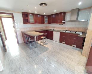 Cuina de Apartament en venda en Santa Cristina d'Aro amb Aire condicionat, Terrassa i Balcó