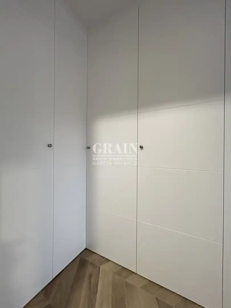 Piso de alquiler en Albacete con Calefacción, Terraza y Piscina