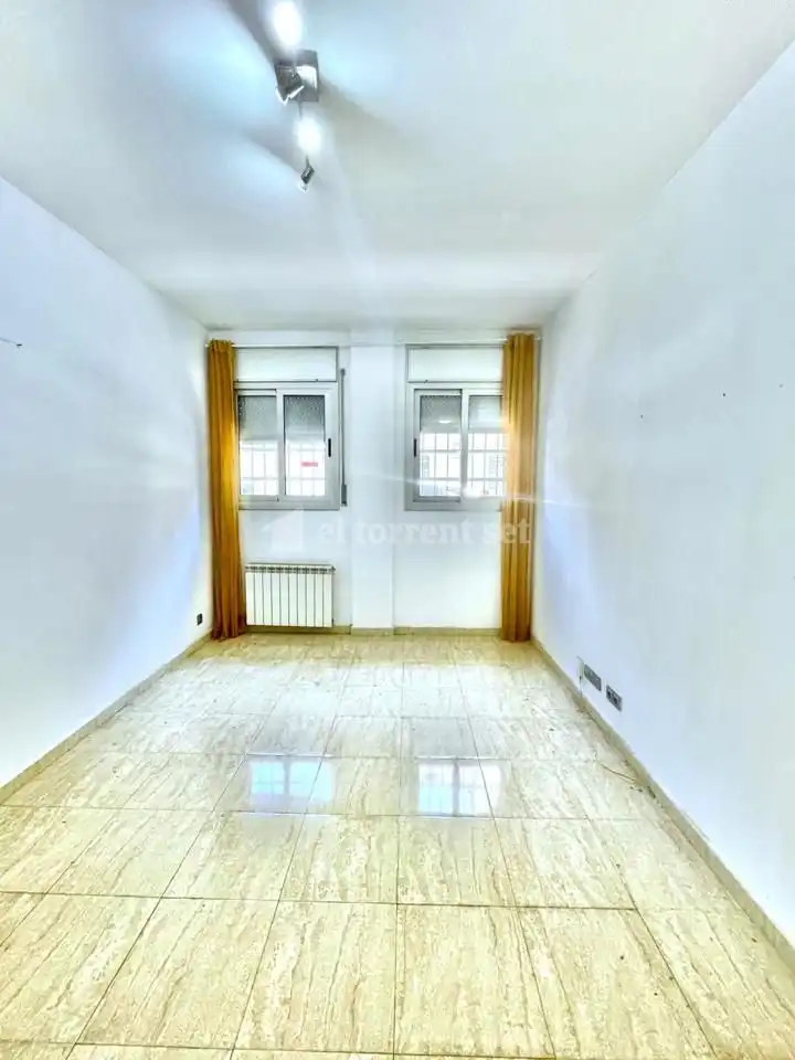 Habitación de Planta baja en venta en Mataró con Aire acondicionado