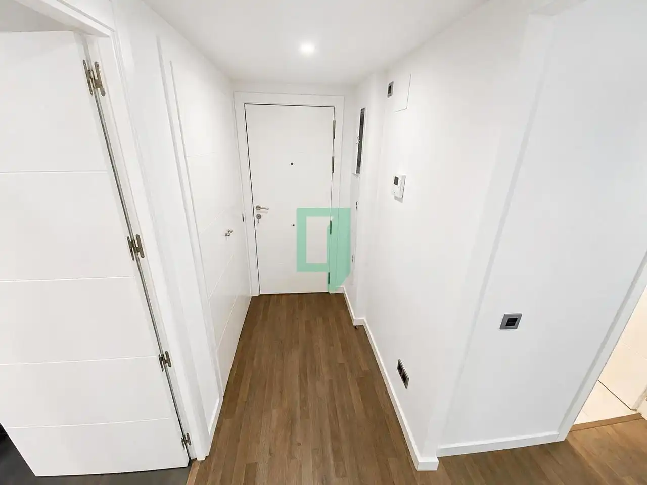 Flat for rent in Badalona  with Air Conditioner and Terrace