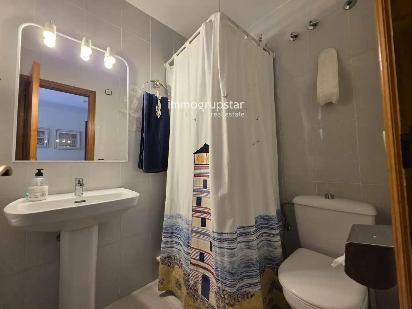 Bany de Casa adosada en venda en Castell d'Aro, Platja d'Aro i s'Agaró amb Piscina i Piscina comunitària