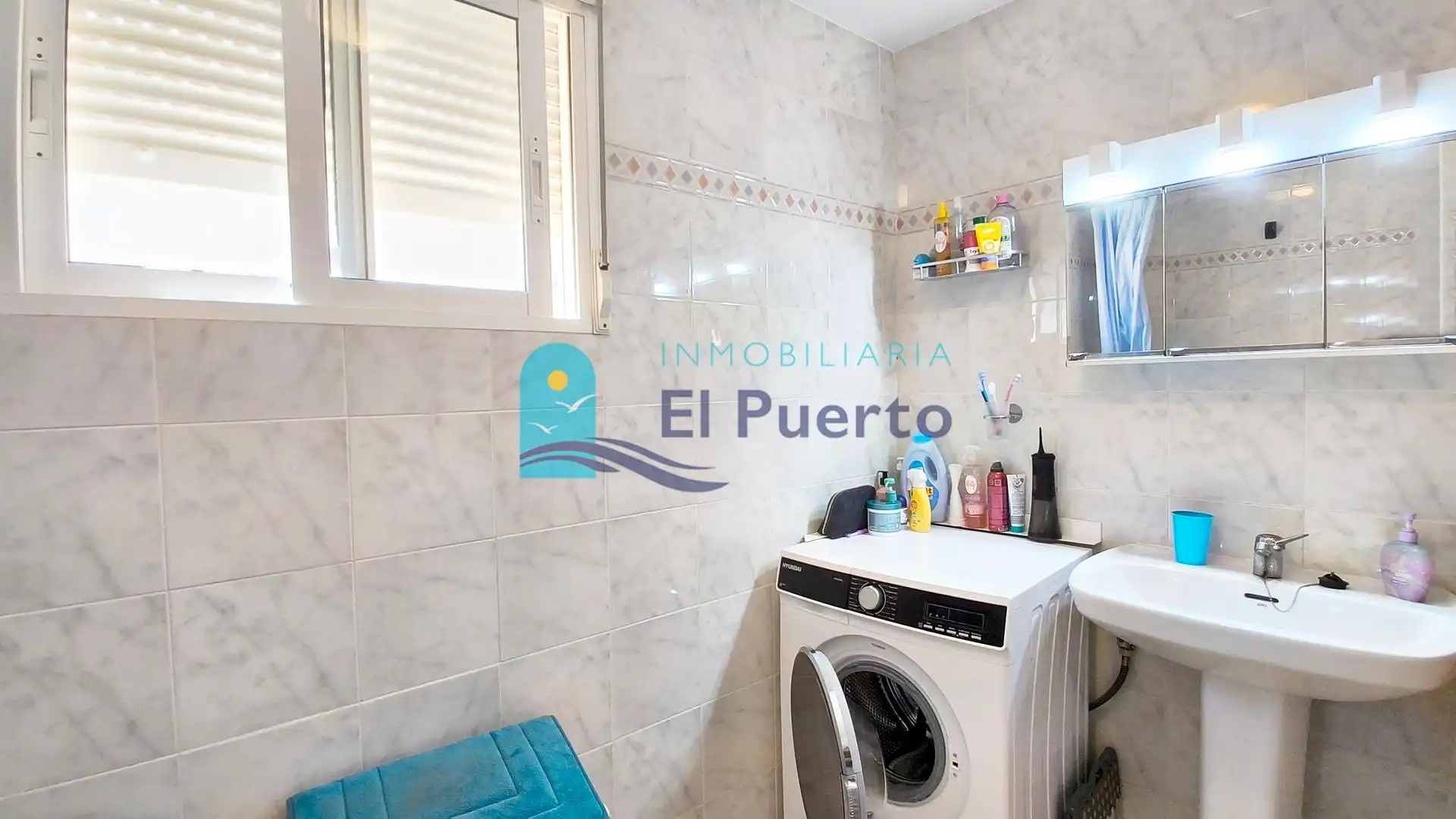 Baño de Apartamento en venta en Mazarrón con Terraza, Amueblado y Alarma
