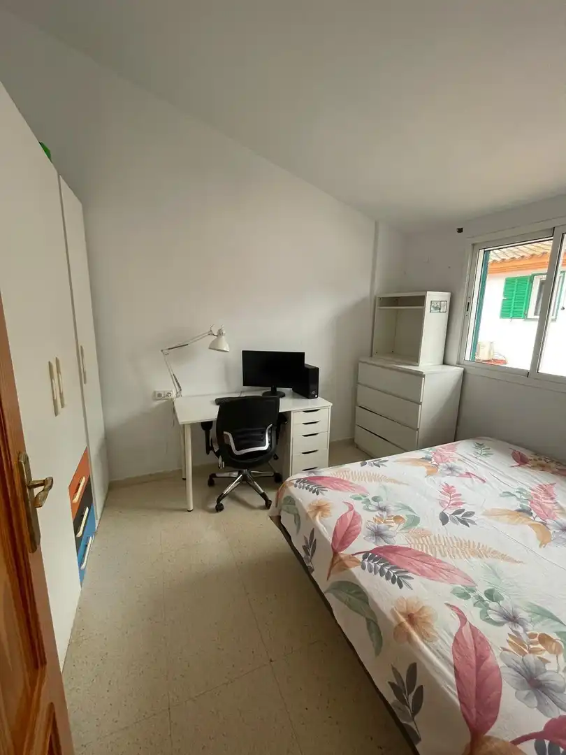 Bedroom of Detached homes for sale in La Línea de la Concepción  with Air Conditioner, Terrace and Furnished