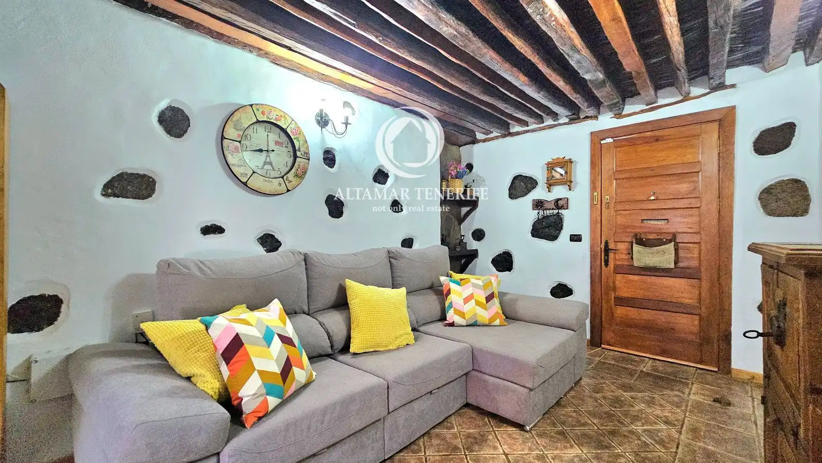 Sala de estar de Casa adosada en venta en Santiago del Teide con Terraza, Trastero y Amueblado