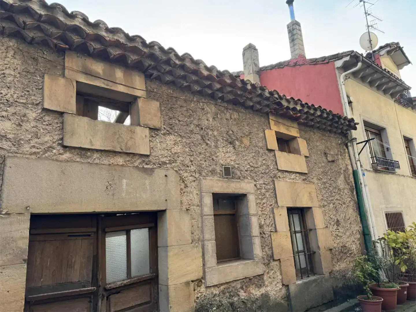 Vista exterior de Casa adosada en venda en Quintanar de la Sierra