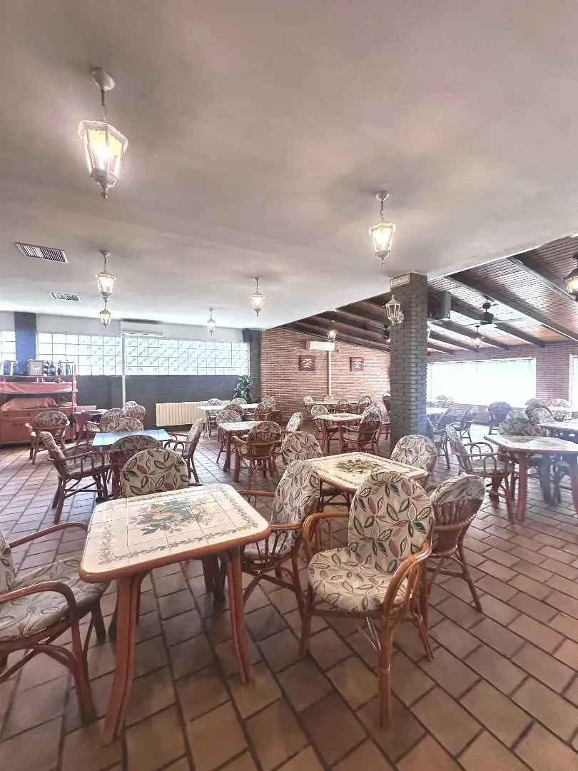 Business premises to rent in Avenida de la Constitución, imagen 2