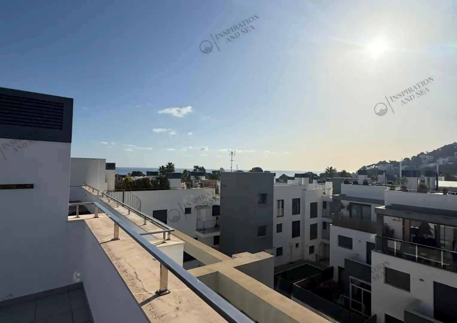Vista exterior de Àtic de lloguer en Santa Eulària des Riu amb Aire condicionat, Calefacció i Terrassa