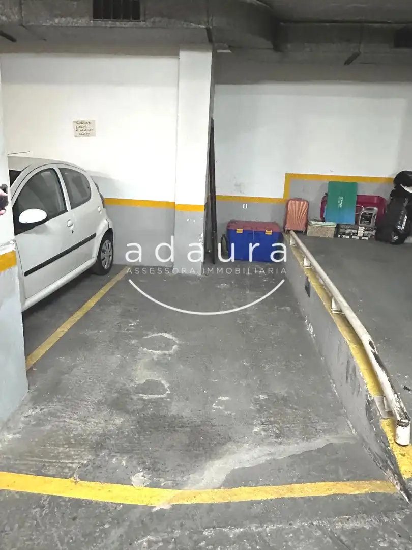 Moto in affitto a Carrer Gravina, imagen 4