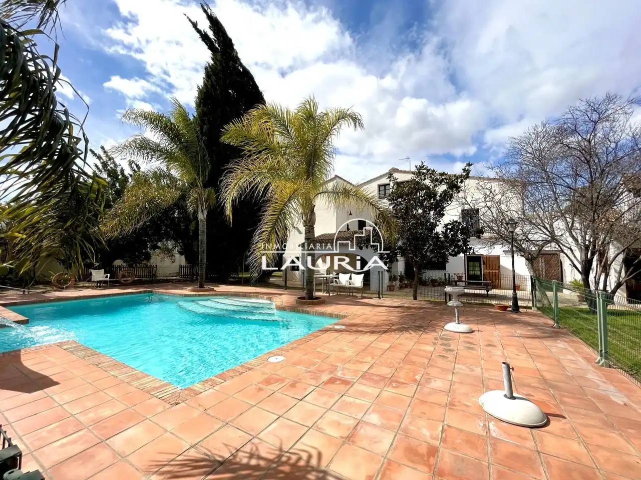 Vista exterior de Casa o chalet en venta en San Antonio de Benagéber con Aire acondicionado, Calefacción y Jardín privado