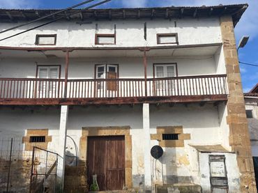 House for sale in Barrio Nates 50