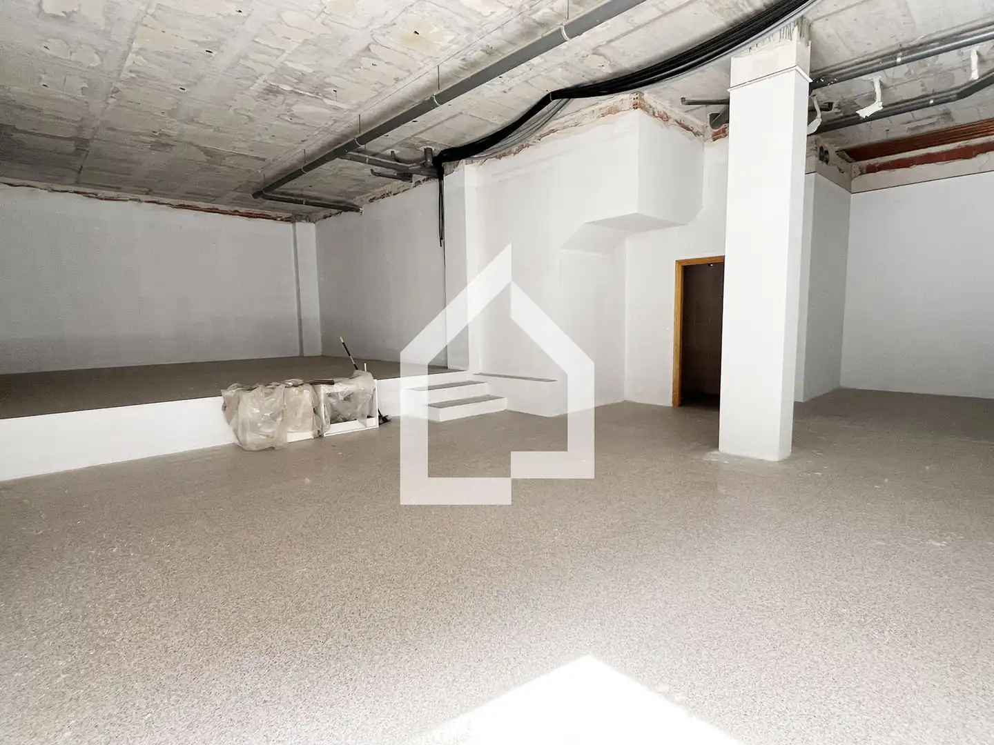 Locale commerciale in affitto a Carrer San Isidro, imagen 4