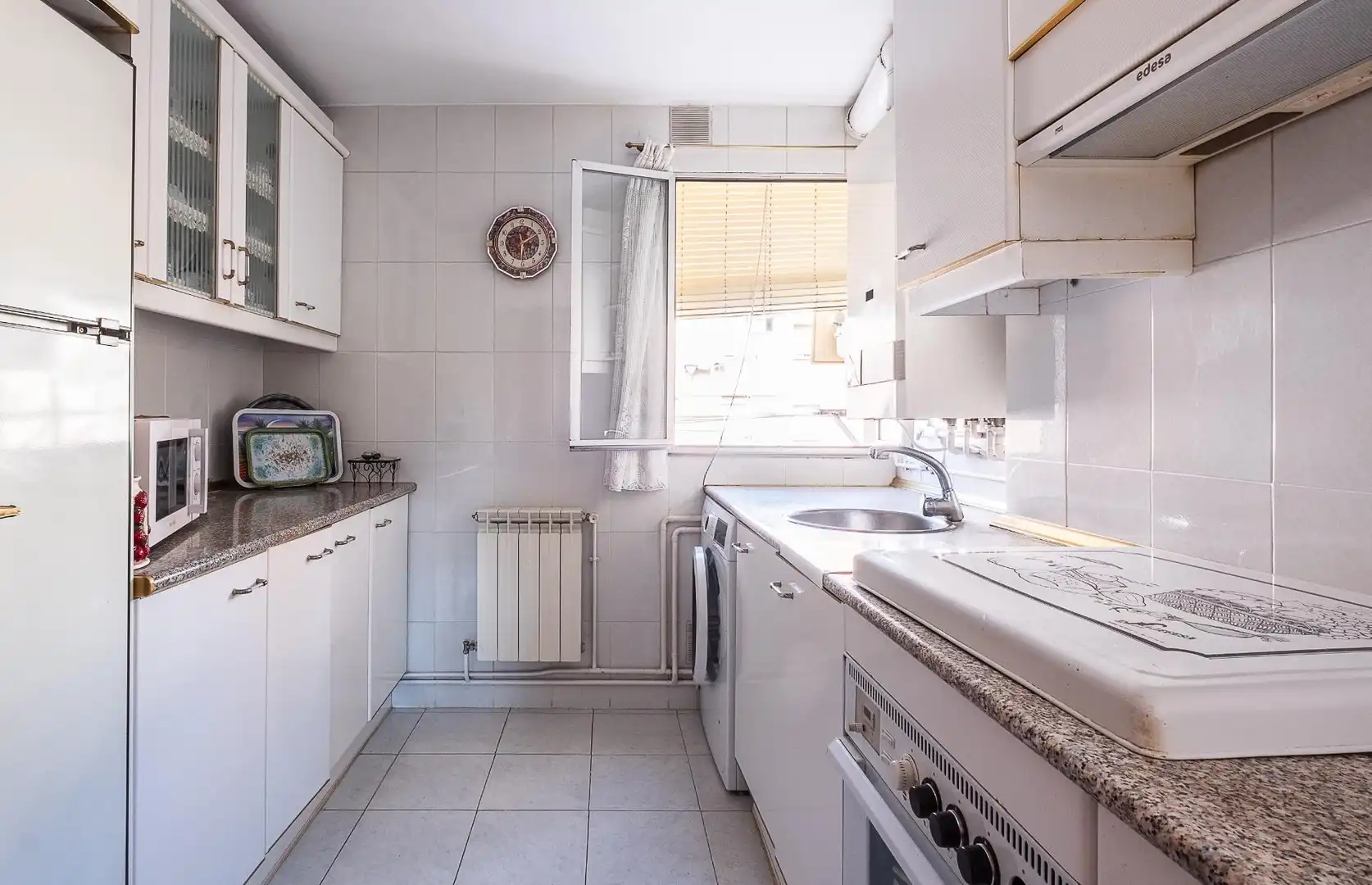 Cocina de Piso en venta en Madrid con Calefacción