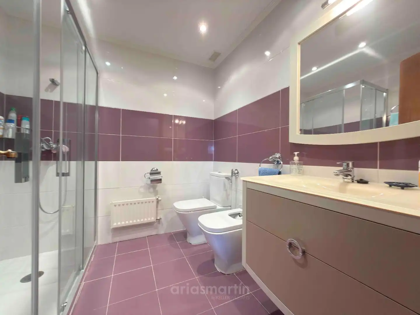 Baño de Piso en venta en Salamanca con Calefacción, Terraza y Trastero