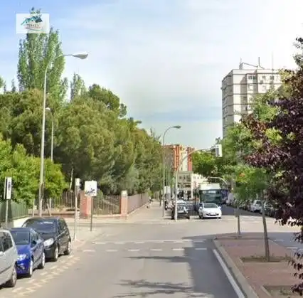 Gewerbefläche zum Verkauf in Calle de la Estafeta, imagen 2