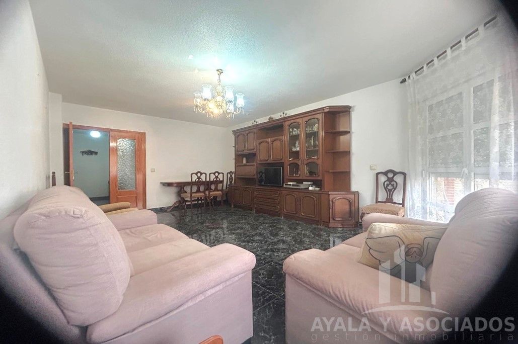 Living room of Flat for sale in La Unión  with Air Conditioner, Heating and Storage room