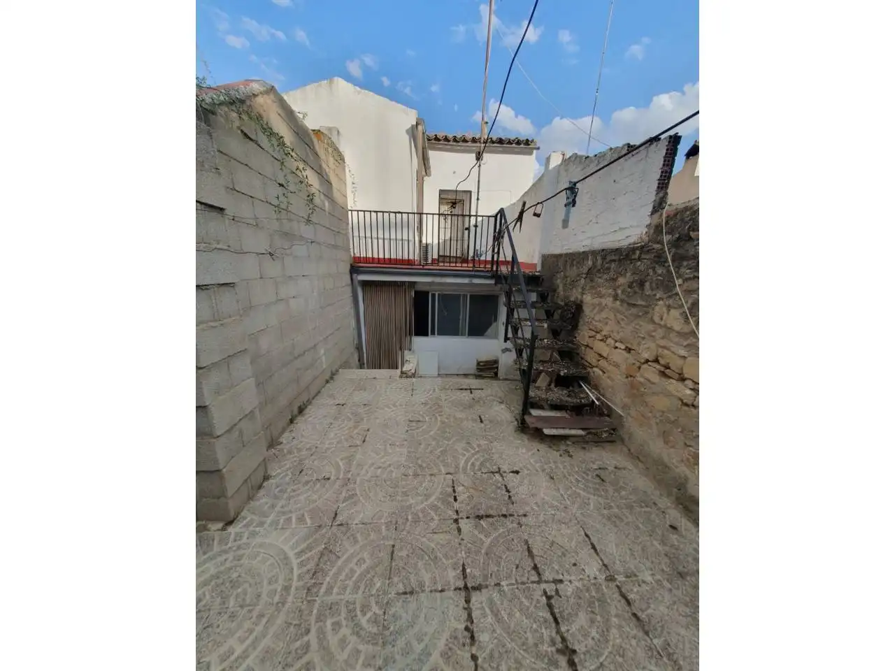 Vista exterior de Casa o xalet en venda en Úbeda amb Aire condicionat i Terrassa