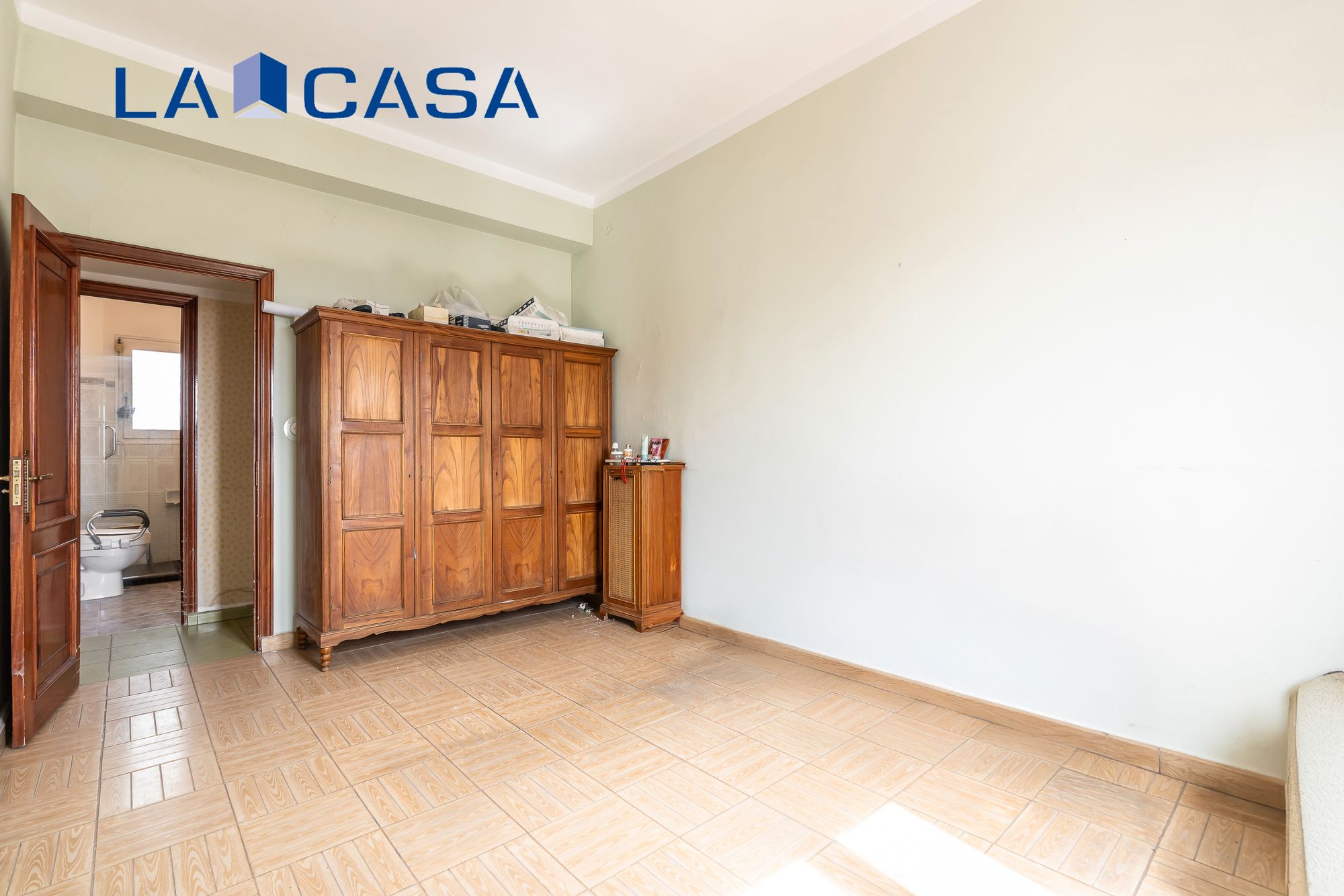 Flat for sale in Acacias, Arganzuela