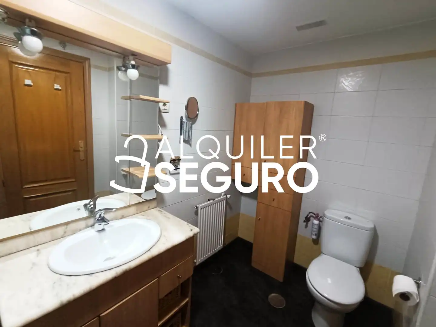 Bathroom of Flat for rent in Pinto  with Heating and Furnished