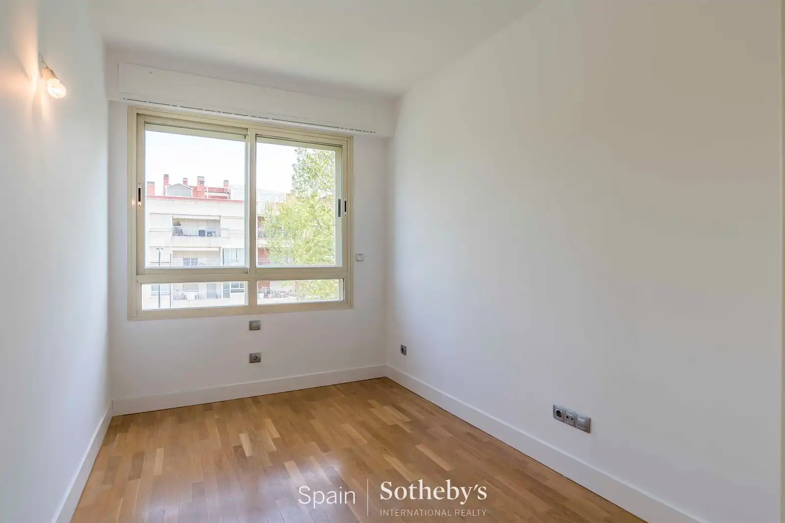 Dormitori de Apartament de lloguer en Pozuelo de Alarcón amb Aire condicionat, Calefacció i Terrassa