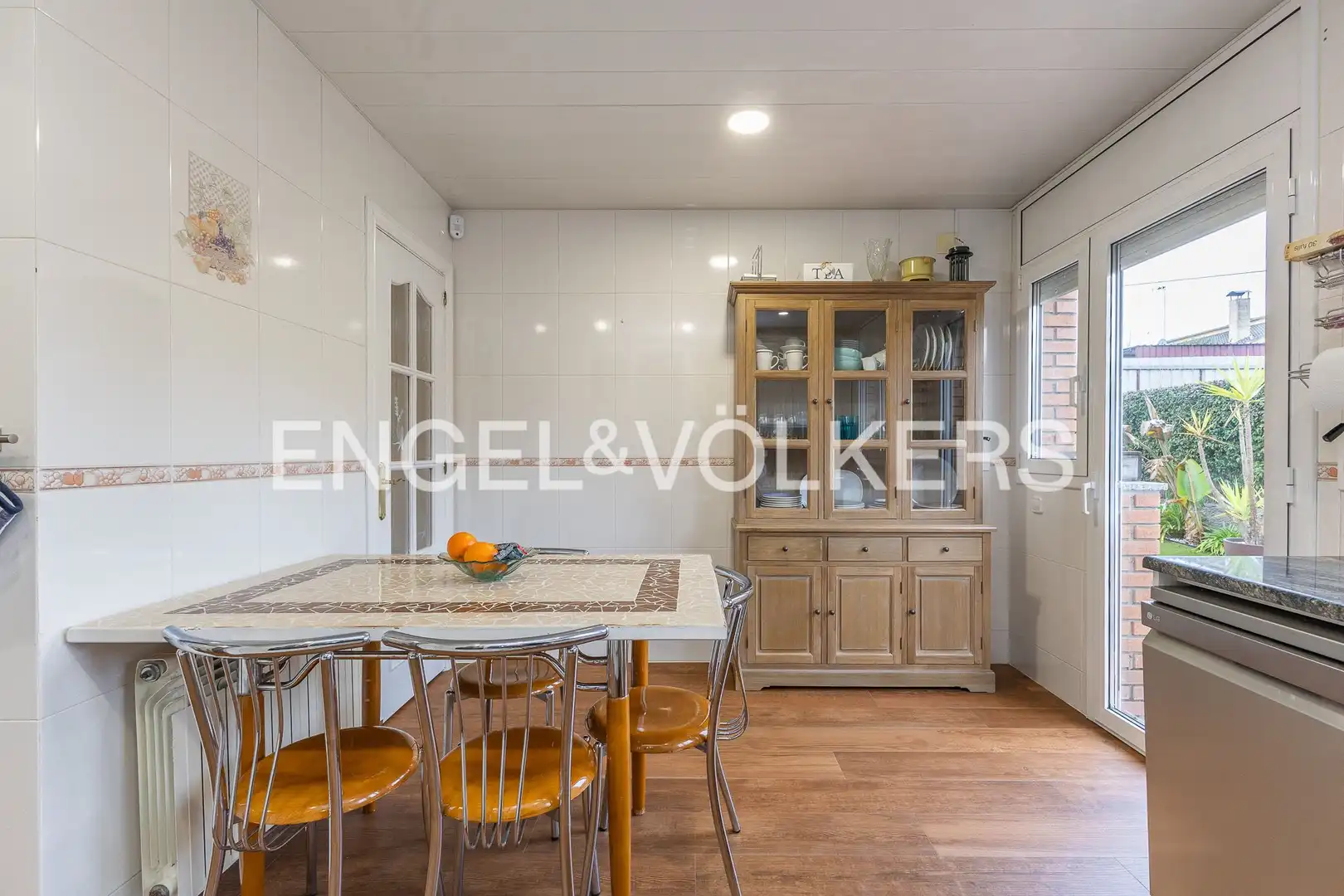 Comedor de Casa o chalet en venta en Castellar del Vallès con Aire acondicionado, Calefacción y Jardín privado