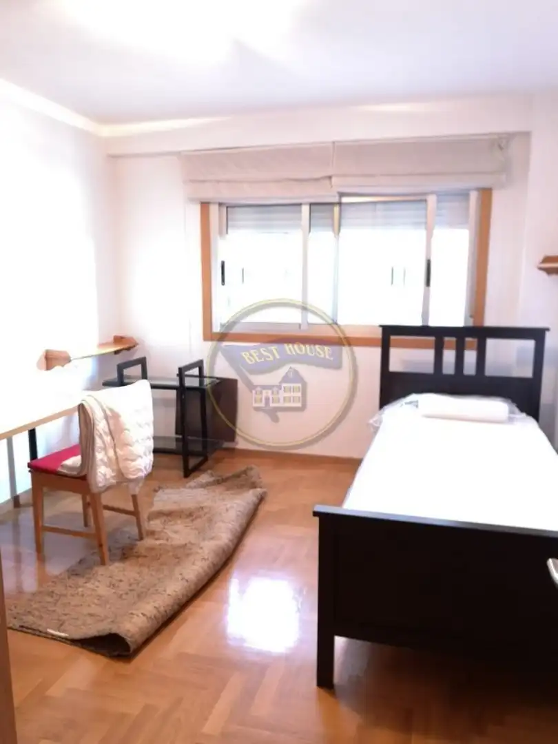 Bedroom of Flat for rent in Vigo   with Heating, Parquet flooring and Furnished