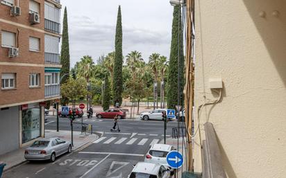 Exterior view of Flat for sale in  Granada Capital  with Balcony