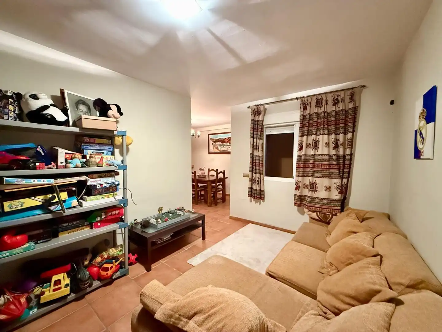 Sala de estar de Casa adosada en venta en Almería con Aire acondicionado, Jardín privado y Terraza