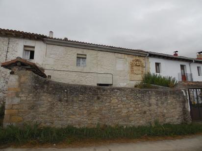 Vista exterior de Casa o xalet en venda en Merindad de Cuesta-Urria amb Traster