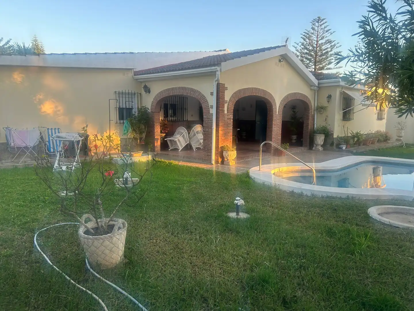 Exterior view of Houses for sale in Chiclana de la Frontera  with Private garden, Swimming Pool and Furnished