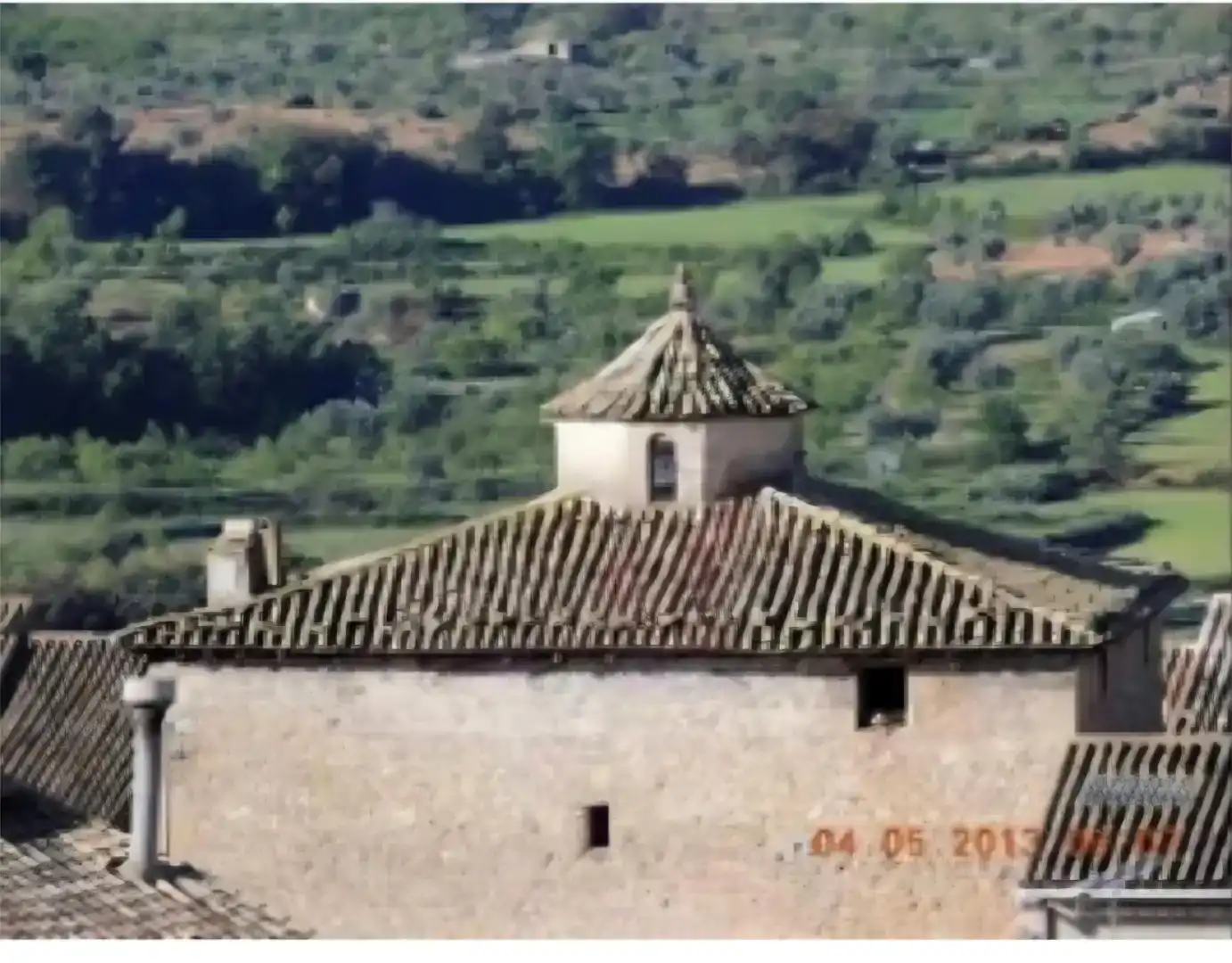 Vista exterior de Casa adosada en venda en Cretas amb Balcó
