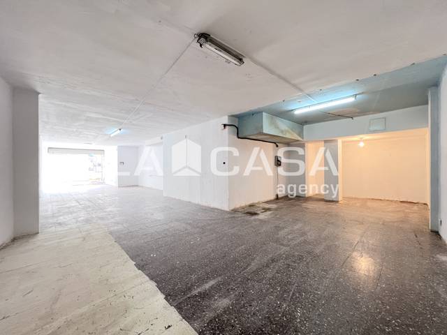 Local comercial en Venta en Llefià