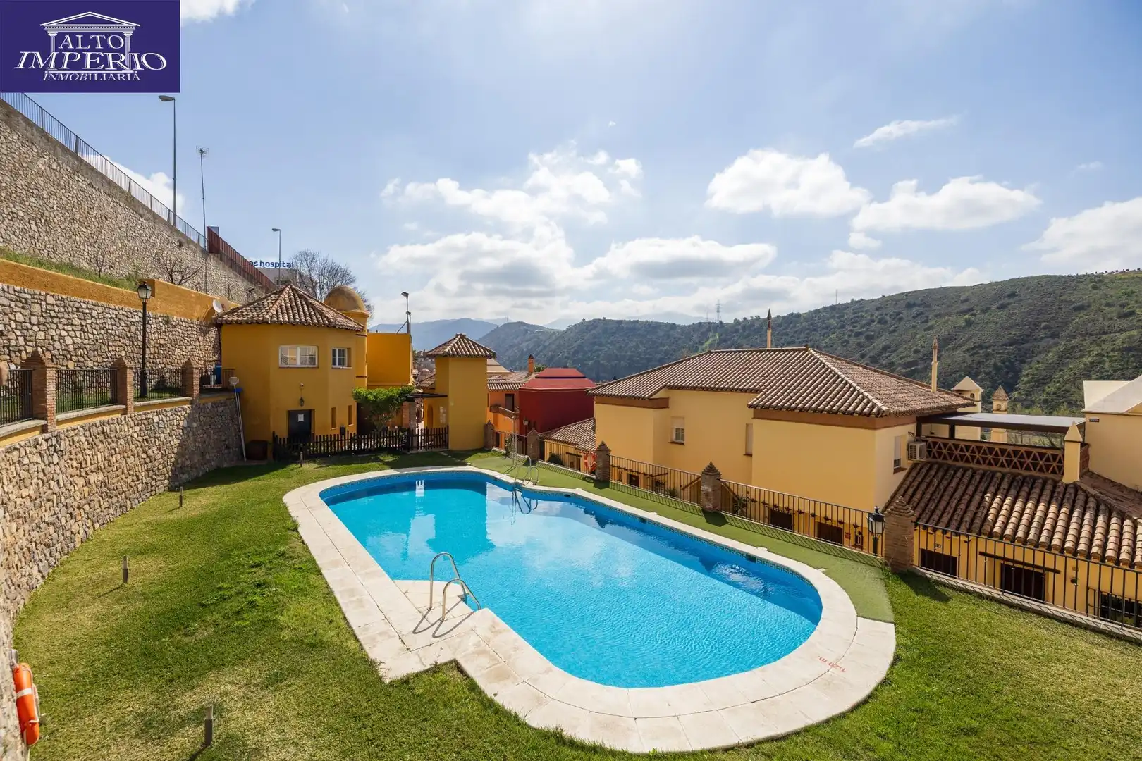Casa a schiera con terrazza in vendita a Cuesta Pino 65, imagen 2