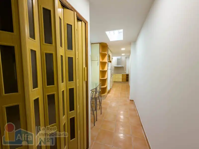 Casa adosada en venta en Vigo  con Calefacción, Jardín privado y Amueblado
