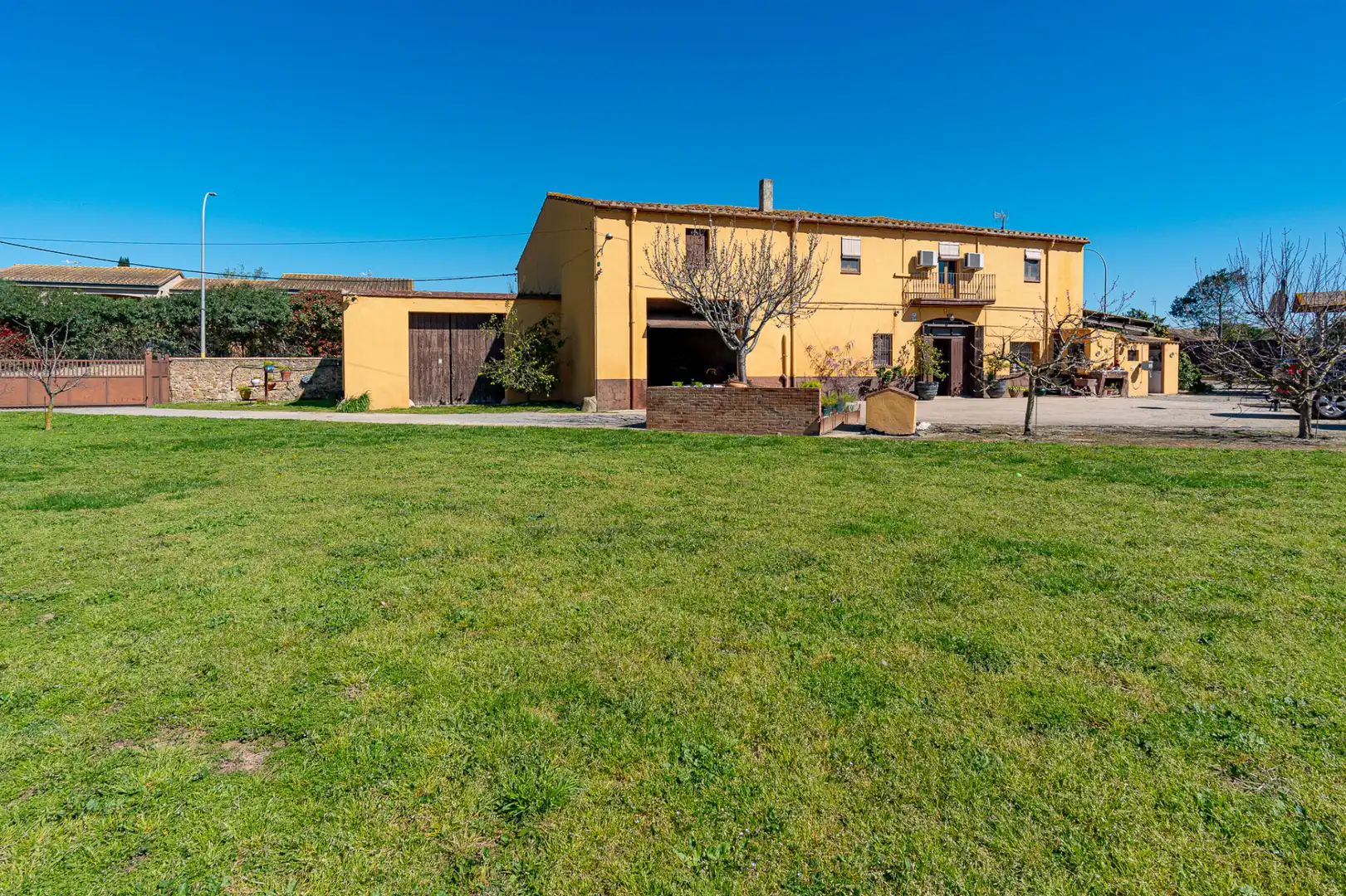 Vista exterior de Casa o chalet en venta en Verges con Aire acondicionado, Jardín privado y Piscina