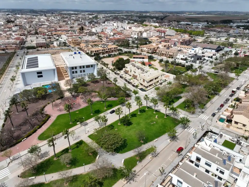 Vista exterior de Casa o xalet en venda en Pilar de la Horadada amb Jardí privat i Piscina