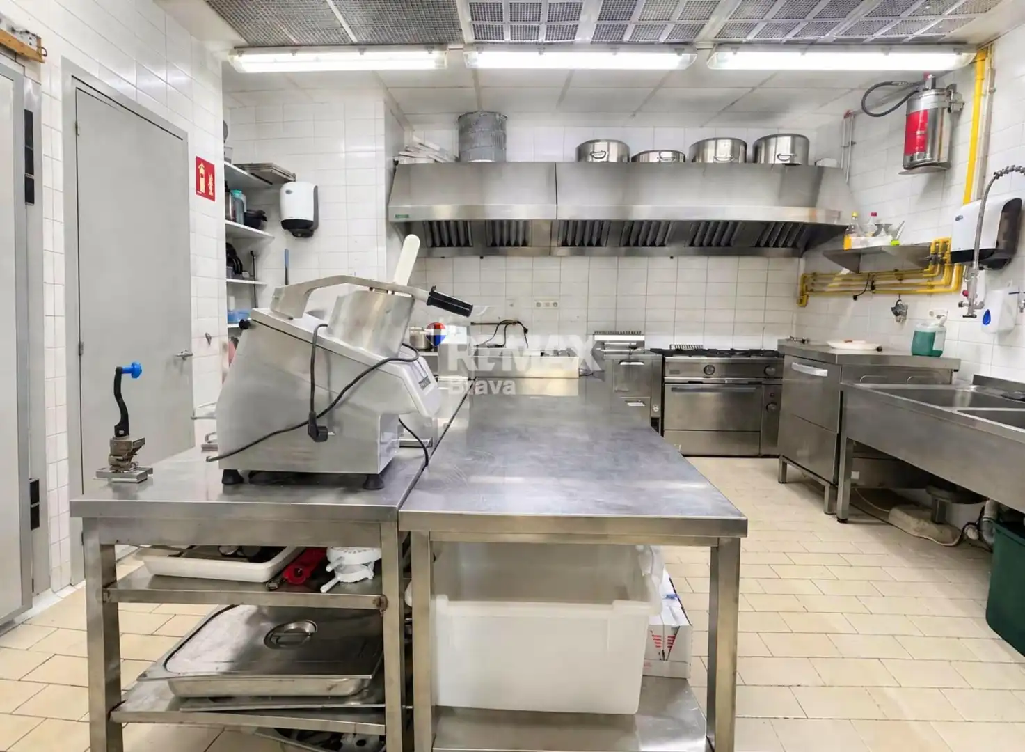 Cuina de Local en venda en Flaçà, Girona