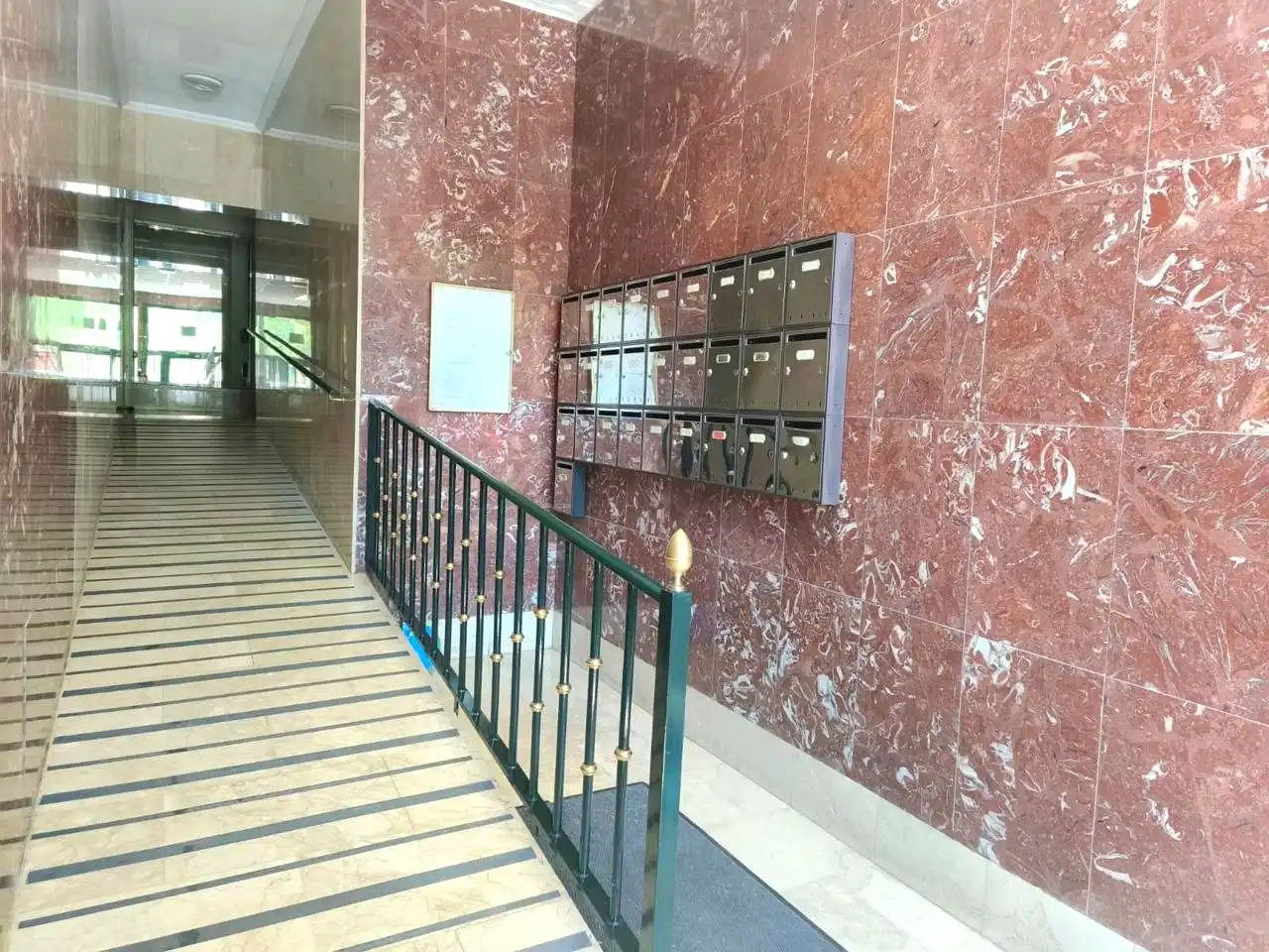 Piso en venta en Madrid con Calefacción, Parquet y Terraza