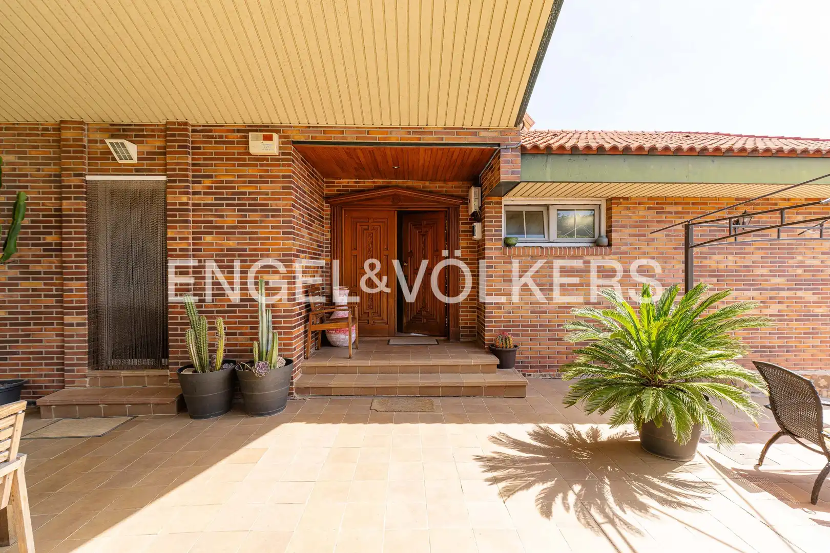Vista exterior de Casa o xalet en venda en Galapagar amb Aire condicionat, Calefacció i Jardí privat