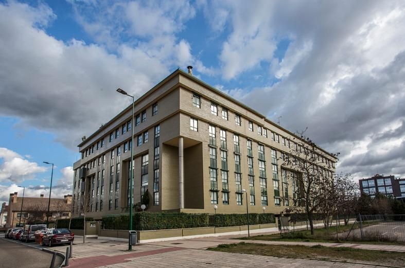 Exterior view of Garage for sale in Valladolid Capital